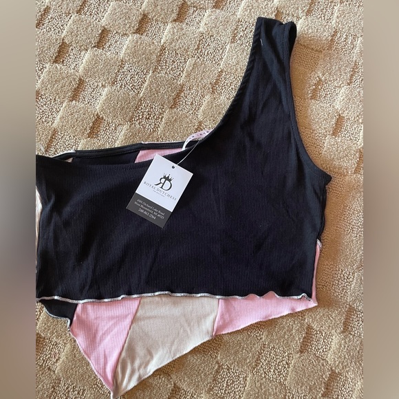 One shoulder crop top - Picture 2 of 2